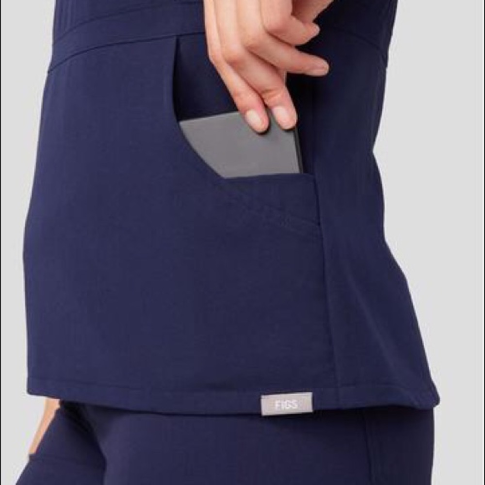 LIMITED EDITION, SOLD OUT: FIGS Flores scrub top